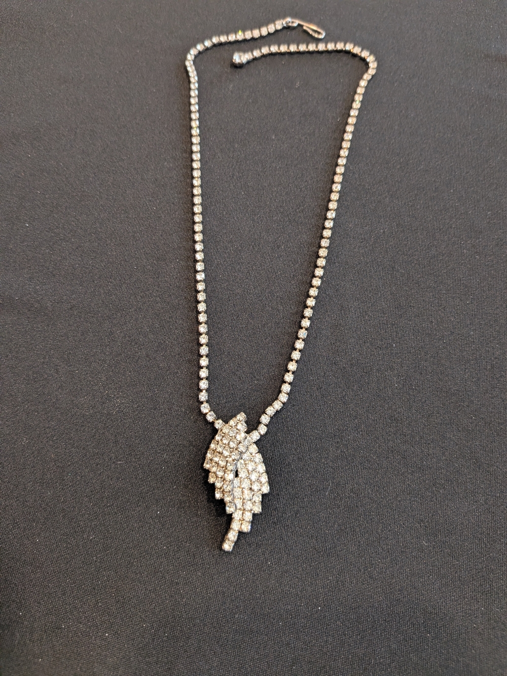 Vintage Set Of 2 Crystal Leaf Pendant Necklace 9.5" And Earrings